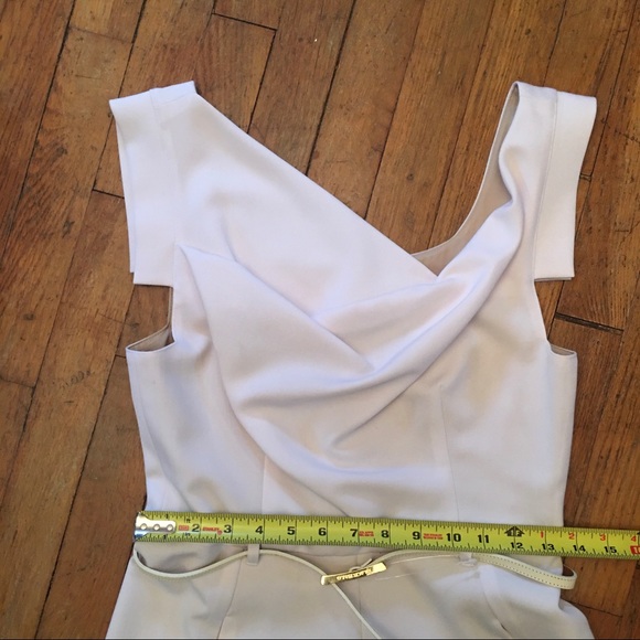 Black Halo Jackie Cap-Sleeve Wide- Leg Jumpsuit - Picture 4 of 14